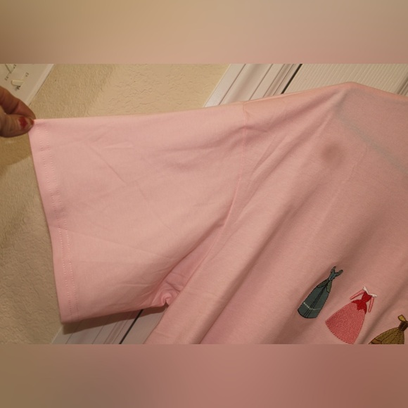 Pink Large Short Sleeve Tee with Dress Embroidery - Picture 3 of 6